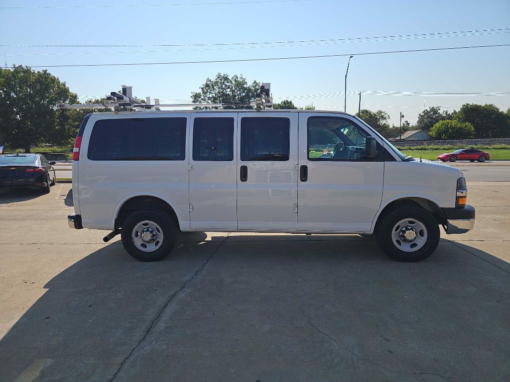 2013 Chevrolet Express Image 2