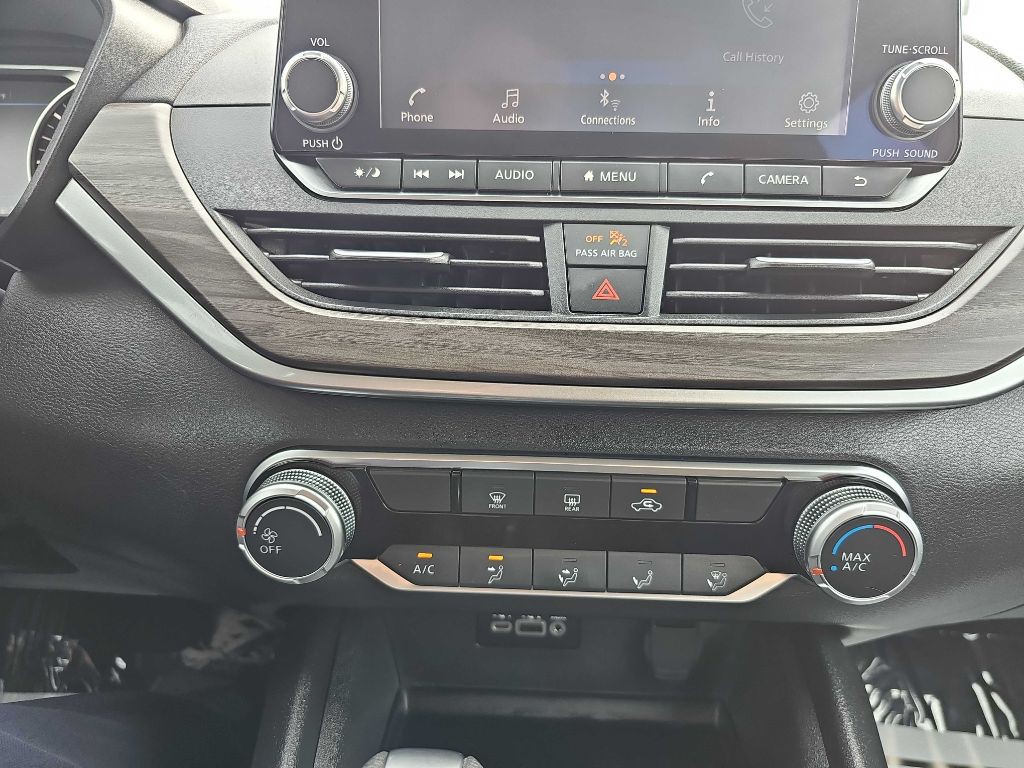 2025 Nissan Altima Image 26