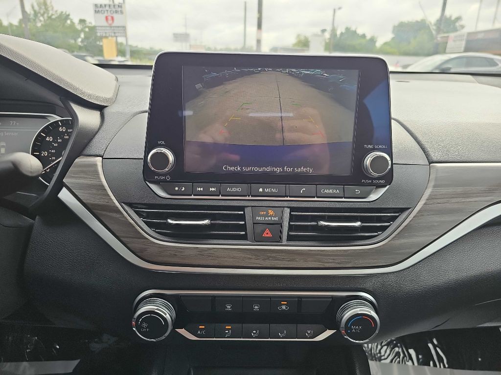 2025 Nissan Altima Image 28