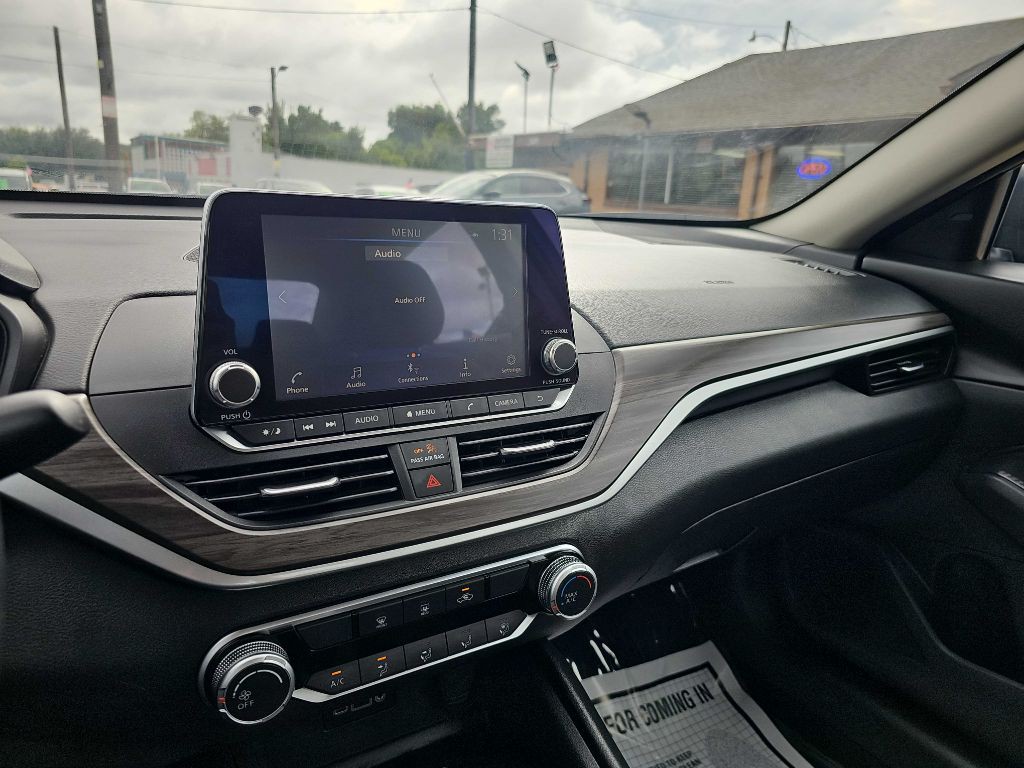 2025 Nissan Altima Image 29