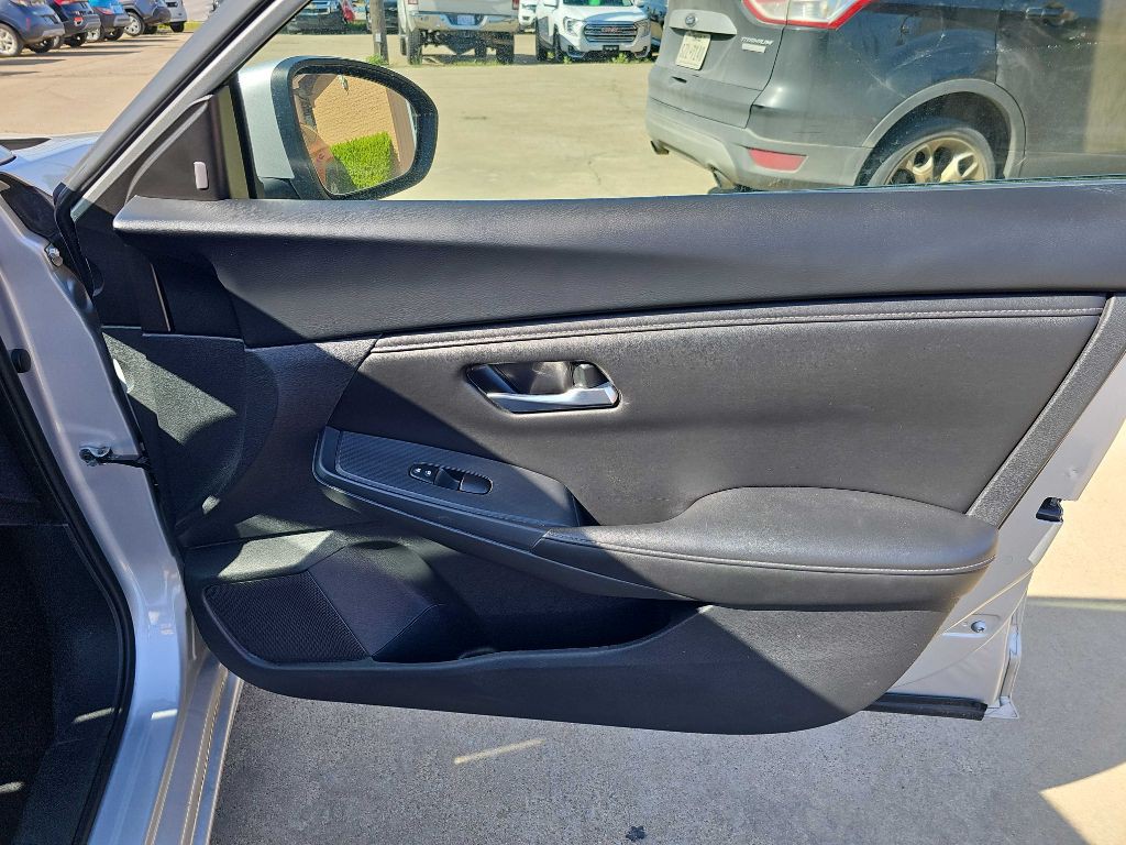 2023 Nissan Sentra Image 19