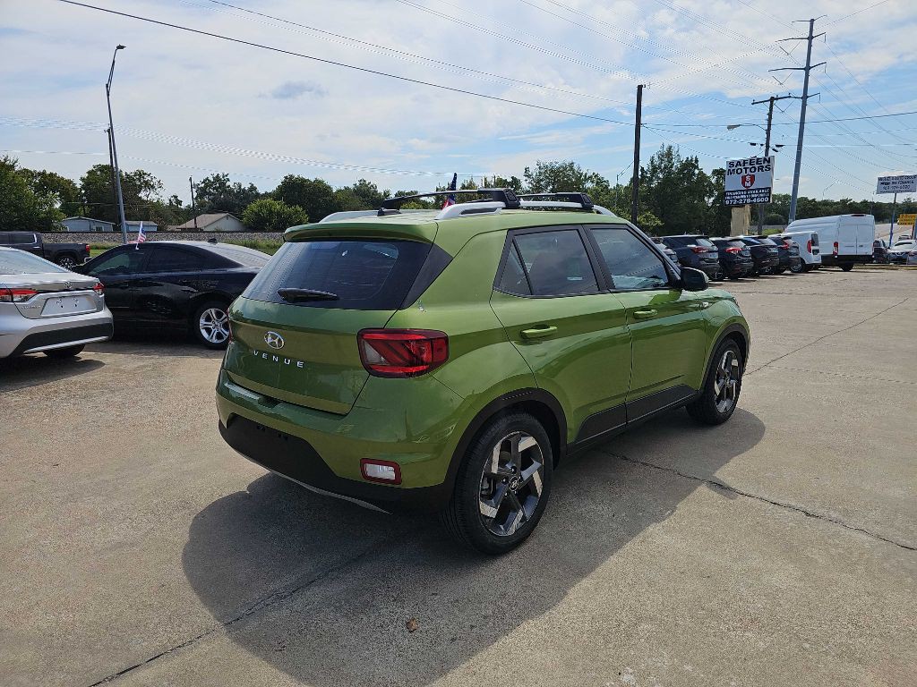 2023 Hyundai Venue Image 4