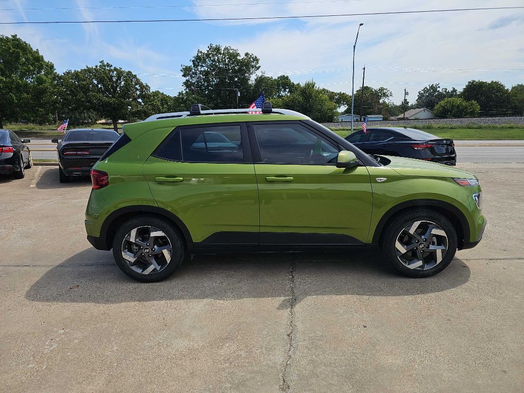 2023 Hyundai Venue Image 5