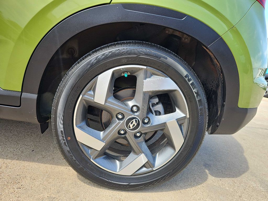2023 Hyundai Venue Image 11