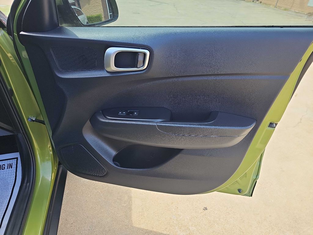 2023 Hyundai Venue Image 18