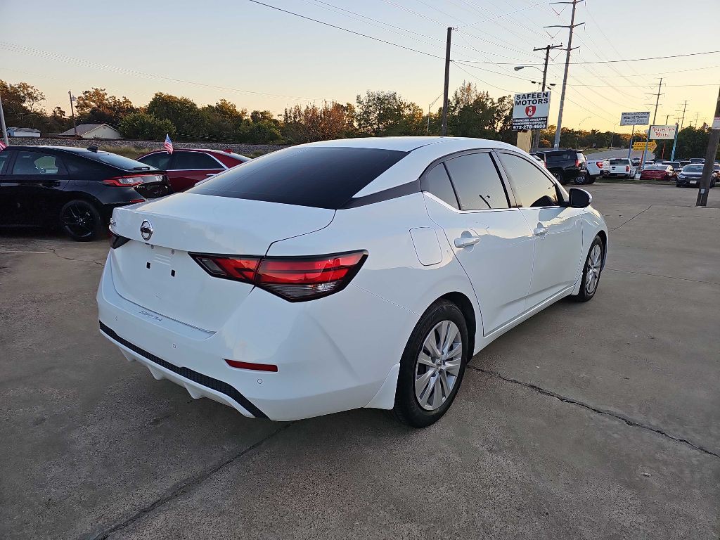 2022 Nissan Sentra Image 3