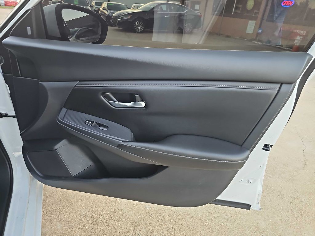 2022 Nissan Sentra Image 18