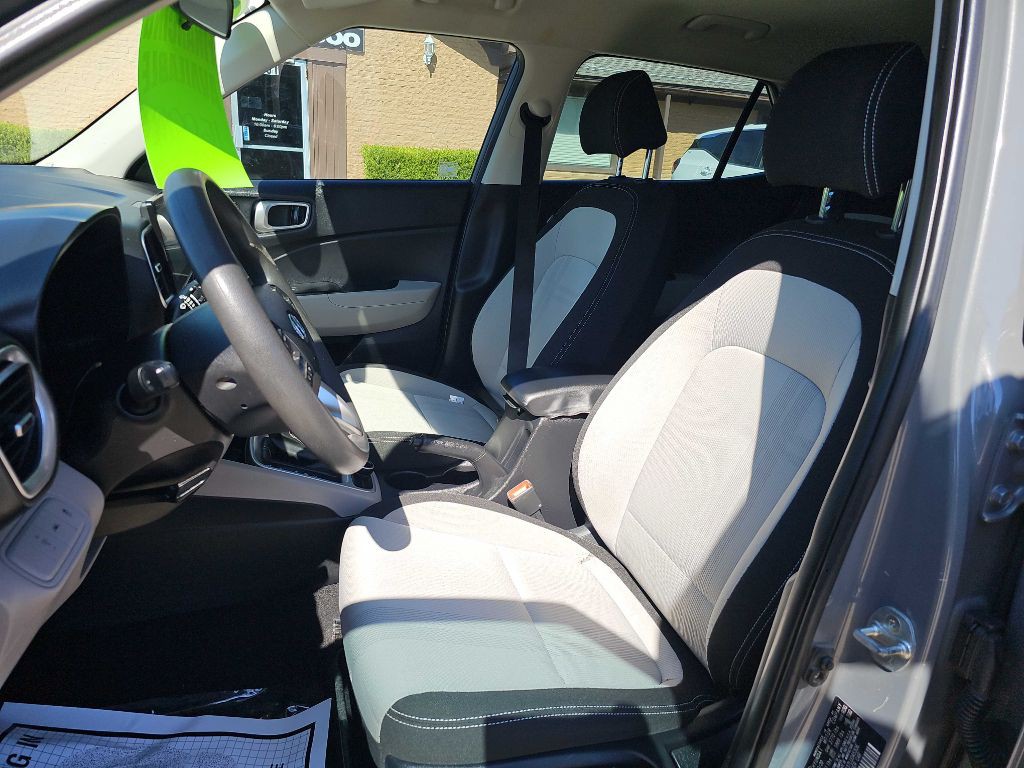 2020 Hyundai Venue Image 13
