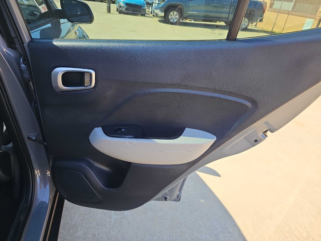 2020 Hyundai Venue Image 16