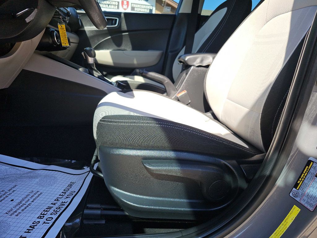 2020 Hyundai Venue Image 22