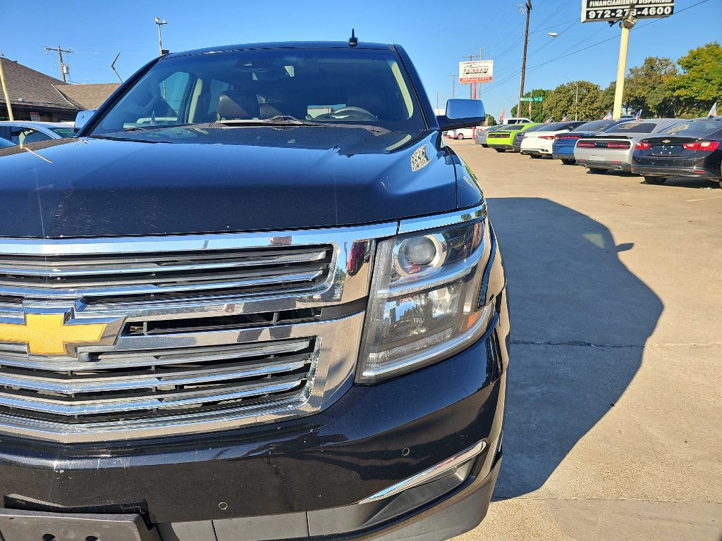 2016 Chevrolet Suburban Image 8