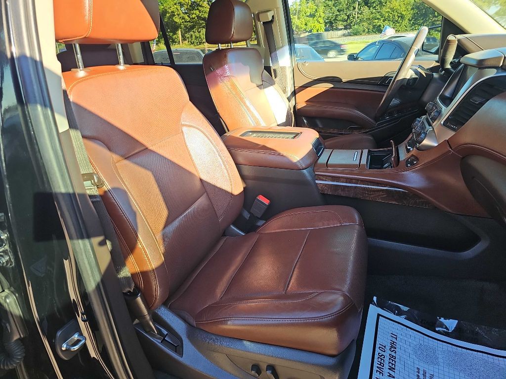 2016 Chevrolet Suburban Image 22