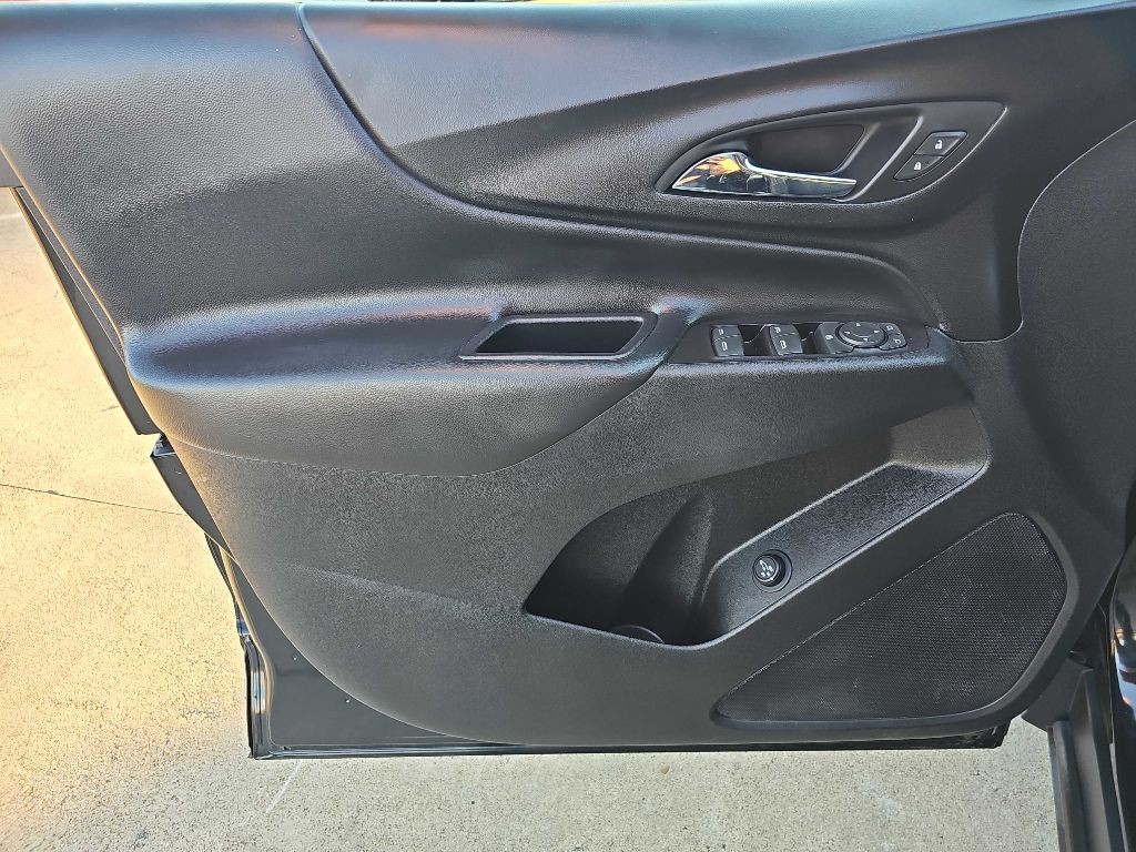 2018 Chevrolet Equinox Image 12