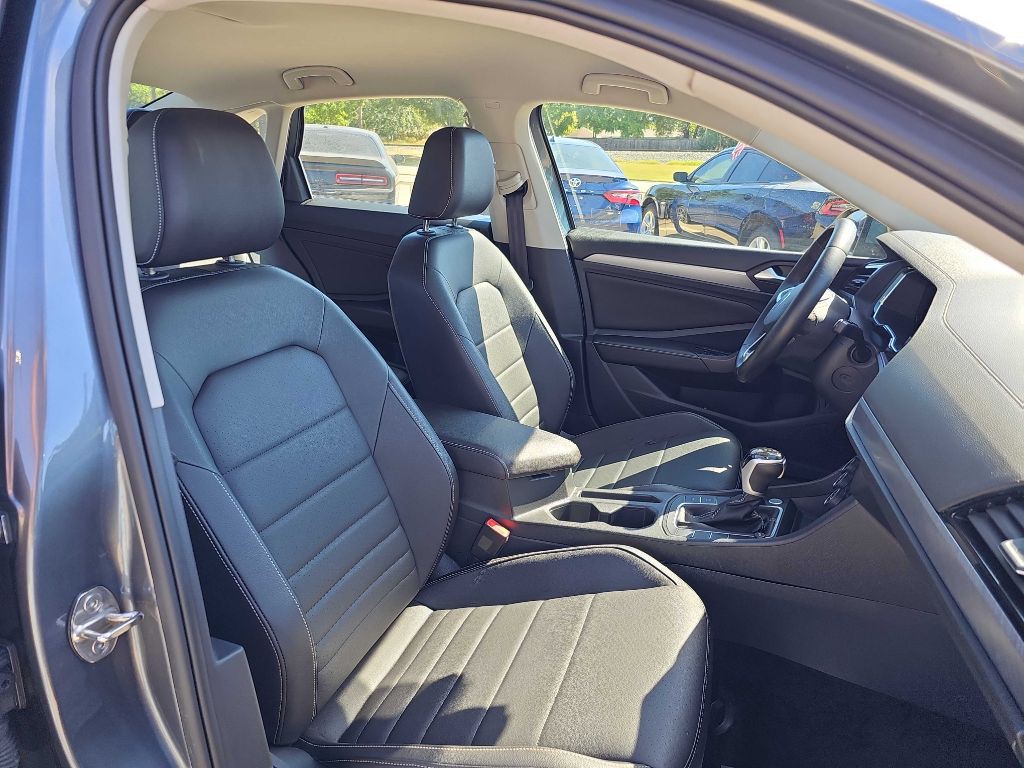 2024 Volkswagen Jetta Image 19