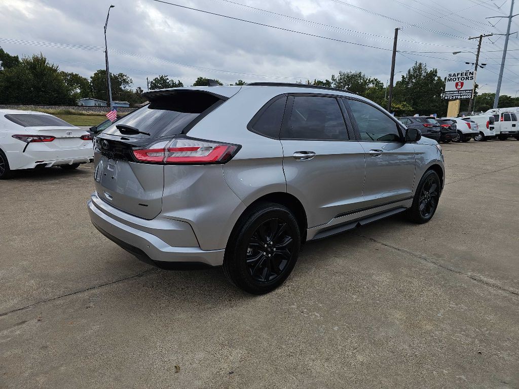 2024 Ford Edge Image 2