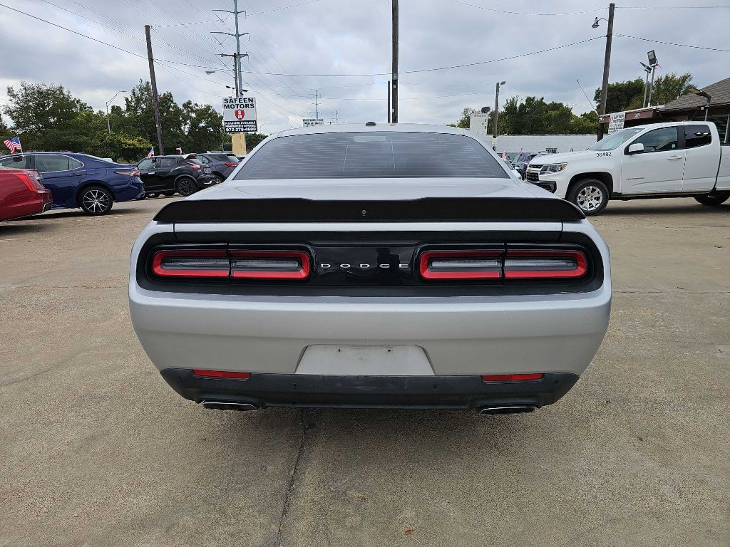 2020 Dodge Challenger Image 2