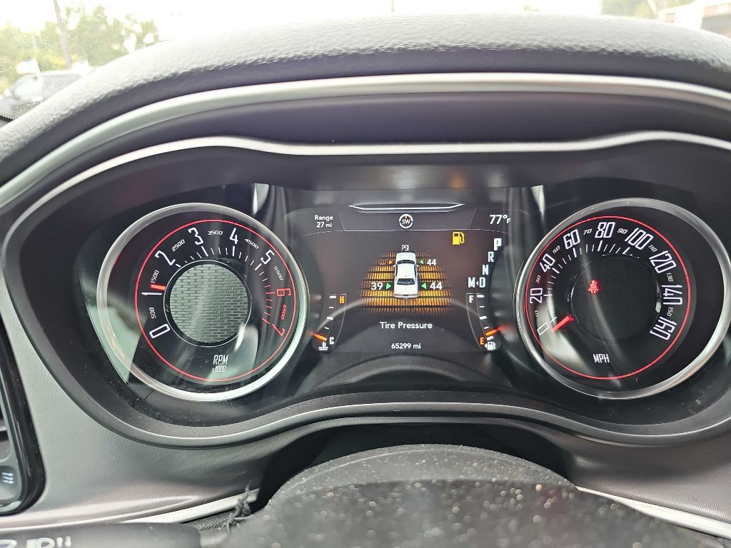 2020 Dodge Challenger Image 24