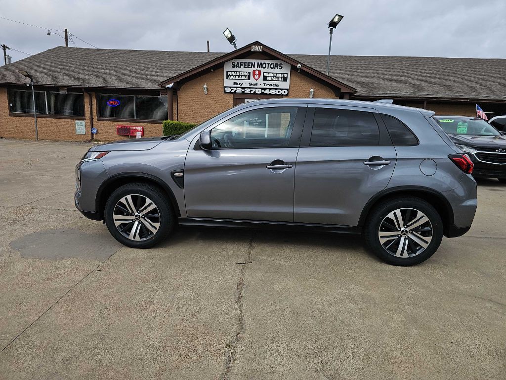 2024 Mitsubishi Outlander Image 7