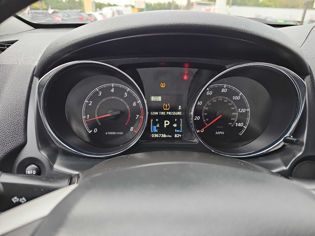 2024 Mitsubishi Outlander Image 25