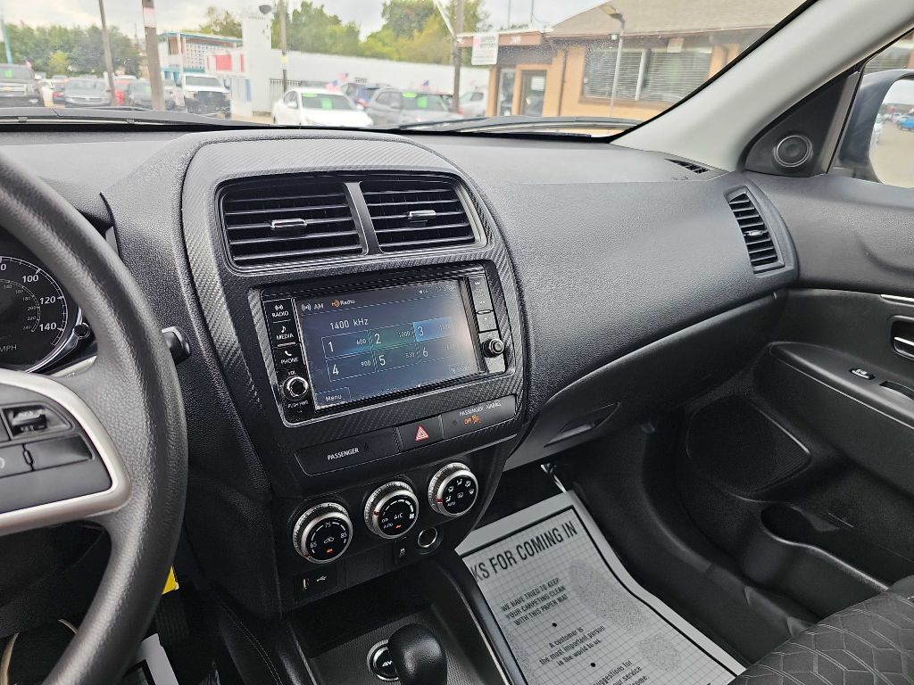 2024 Mitsubishi Outlander Image 29