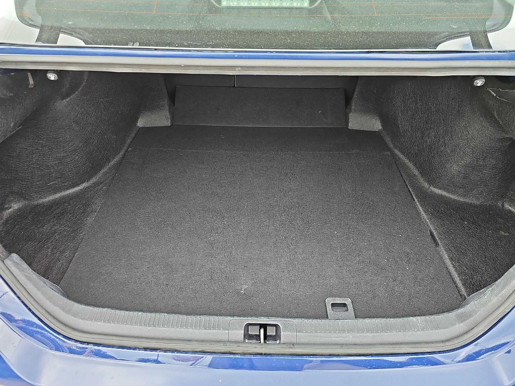 2024 Toyota Camry Image 32