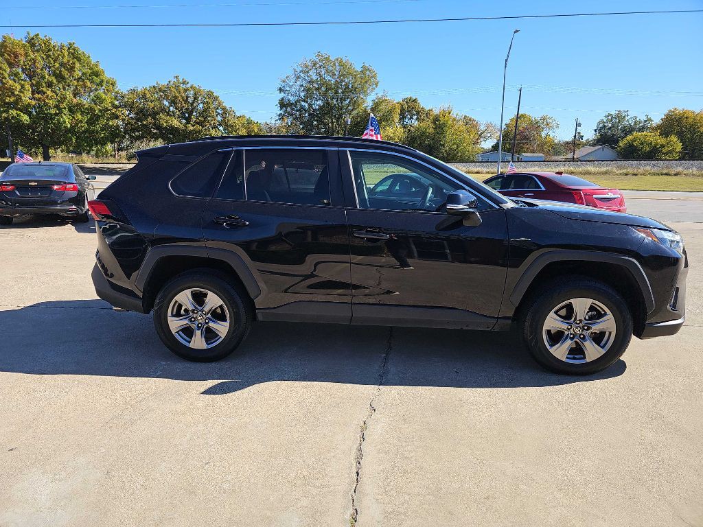 2024 Toyota Rav4 Image 2