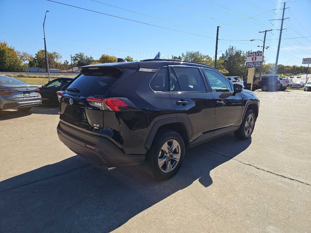 2024 Toyota Rav4 Image 4