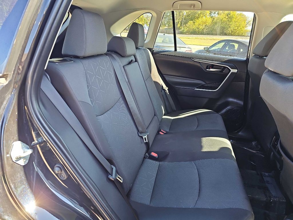2024 Toyota Rav4 Image 17