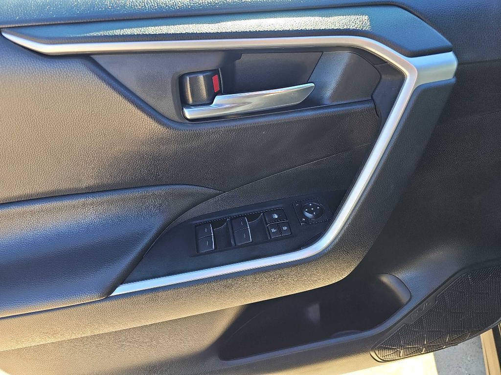 2024 Toyota Rav4 Image 19