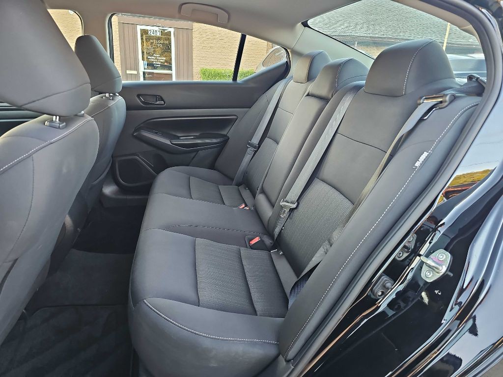 2024 Nissan Altima Image 15