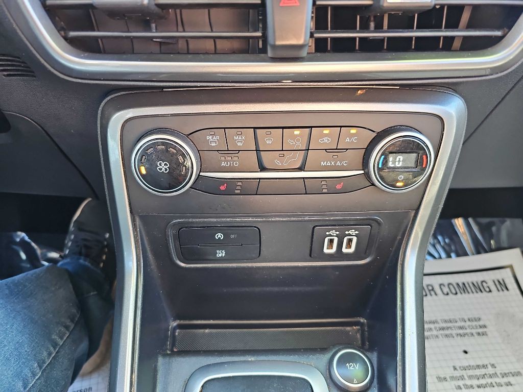 2021 Ford Econoline Image 29