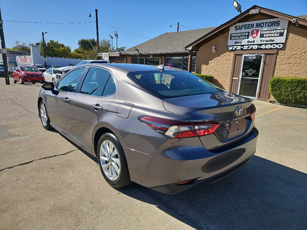2023 Toyota Camry Image 2