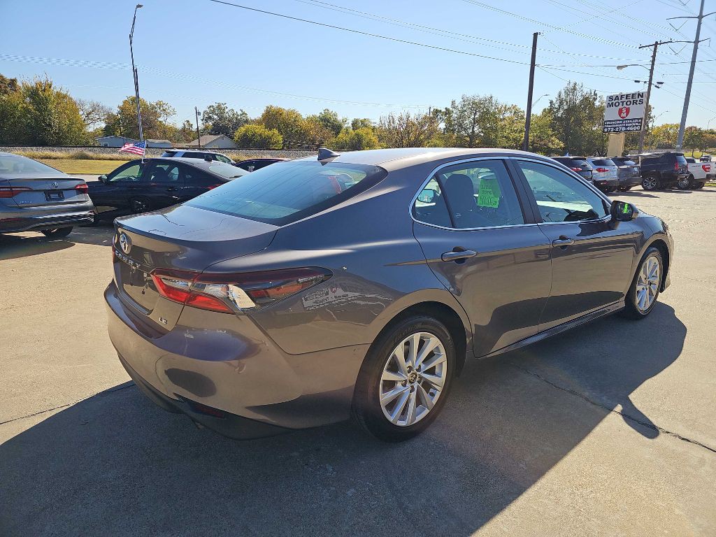 2023 Toyota Camry Image 4