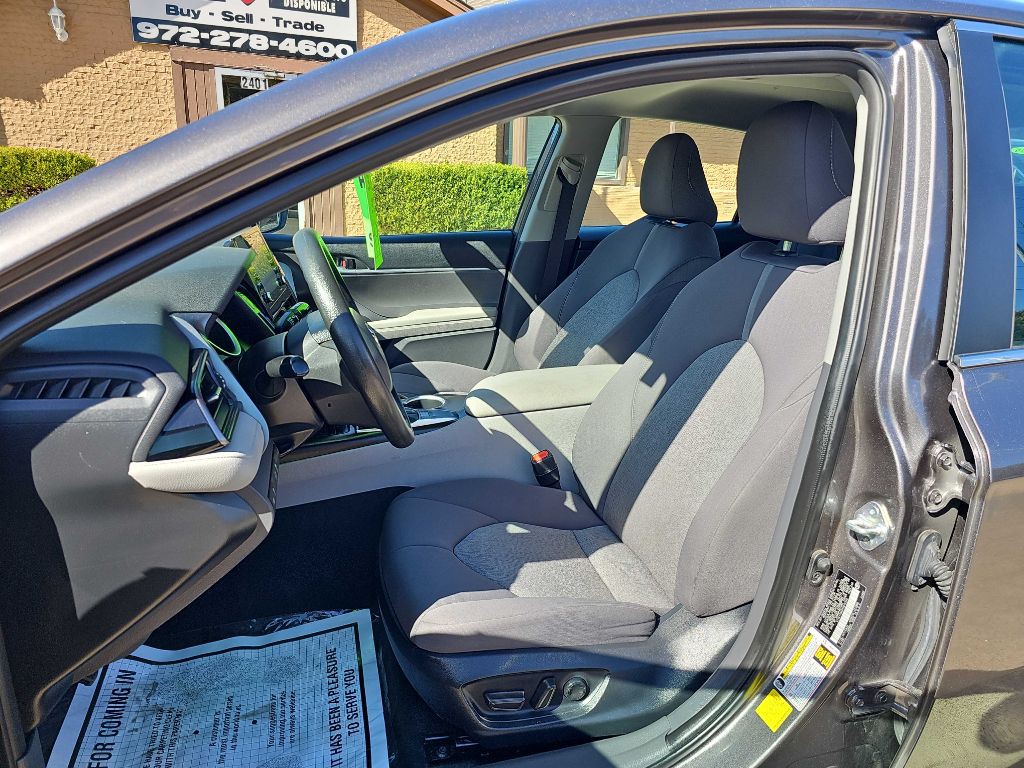 2023 Toyota Camry Image 12