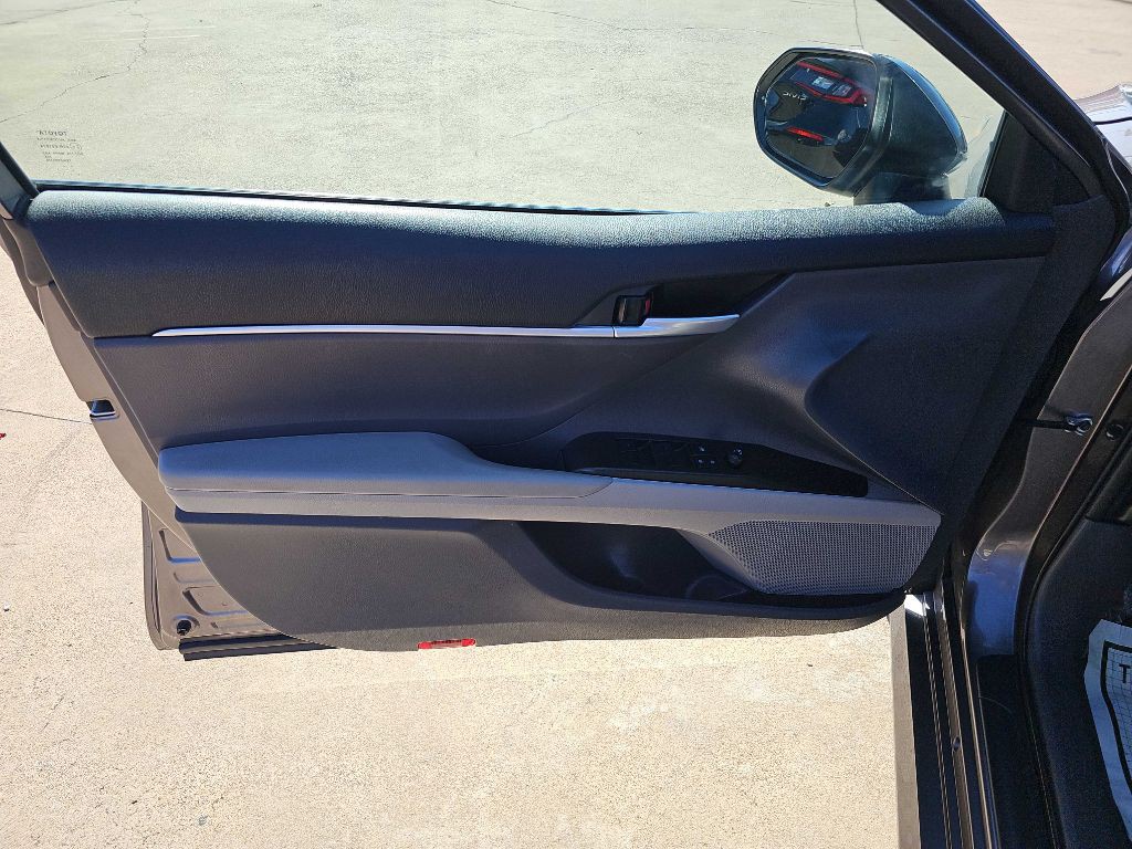 2023 Toyota Camry Image 13