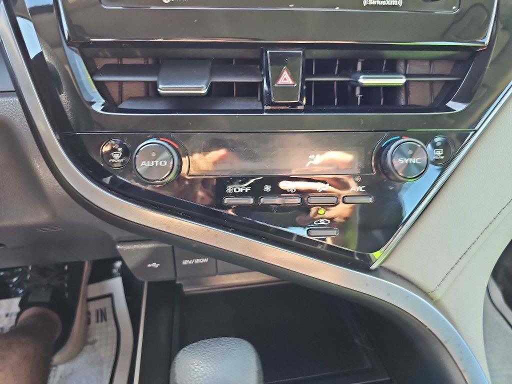 2023 Toyota Camry Image 30