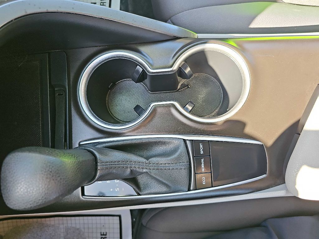 2023 Toyota Camry Image 32