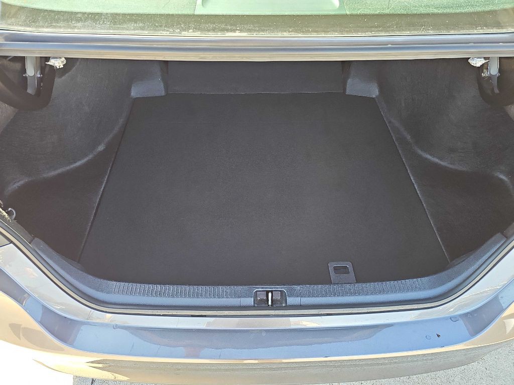 2023 Toyota Camry Image 35