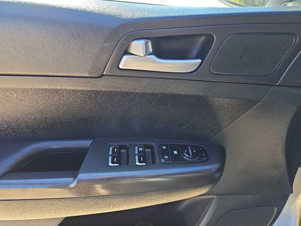 2021 Kia Sportage Image 17