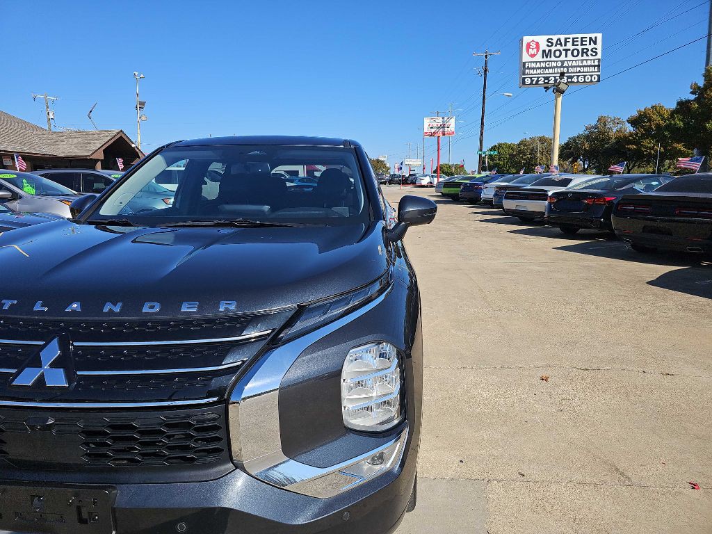 2024 Mitsubishi Outlander Image 9