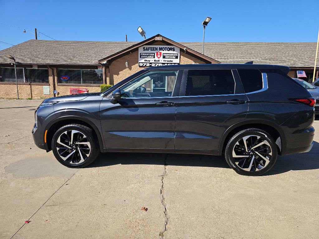 2024 Mitsubishi Outlander Image 10