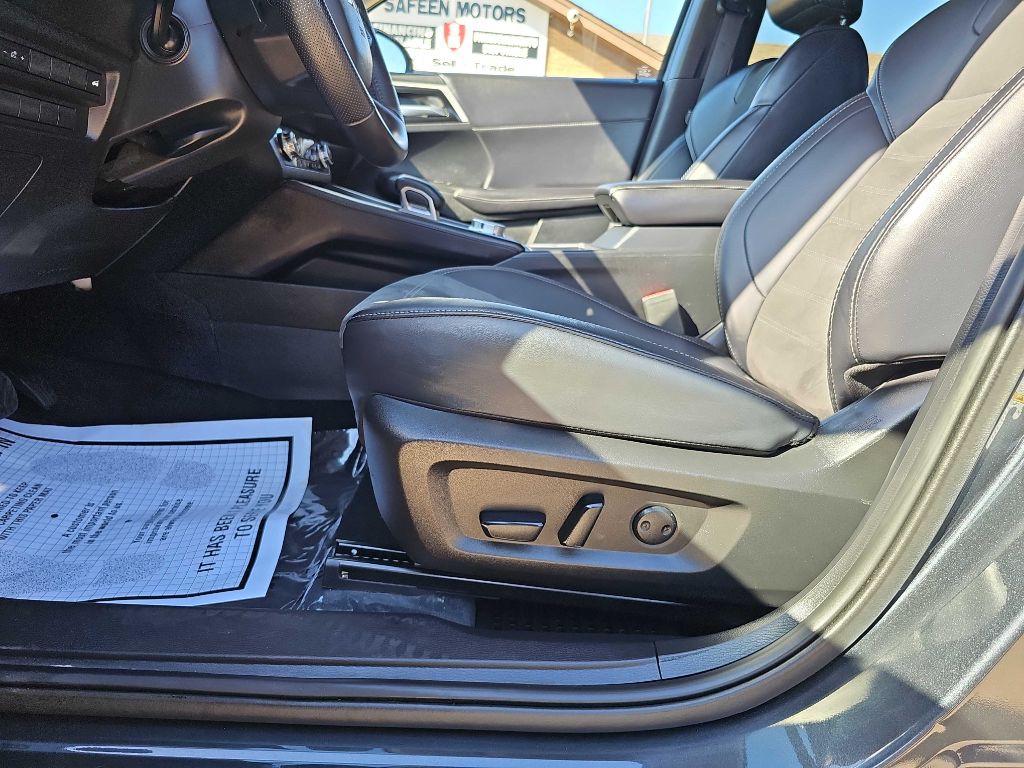 2024 Mitsubishi Outlander Image 21