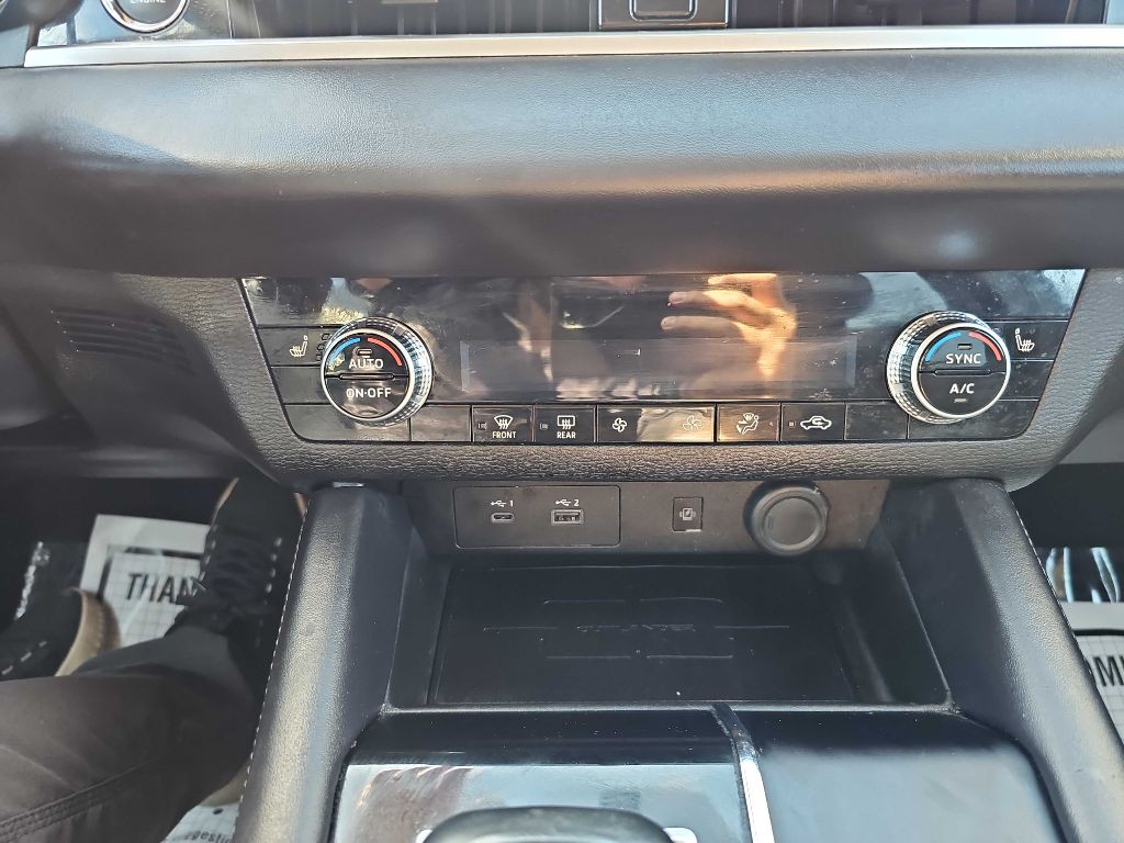 2024 Mitsubishi Outlander Image 30