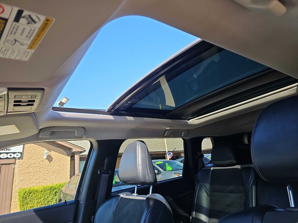 2024 Mitsubishi Outlander Image 40