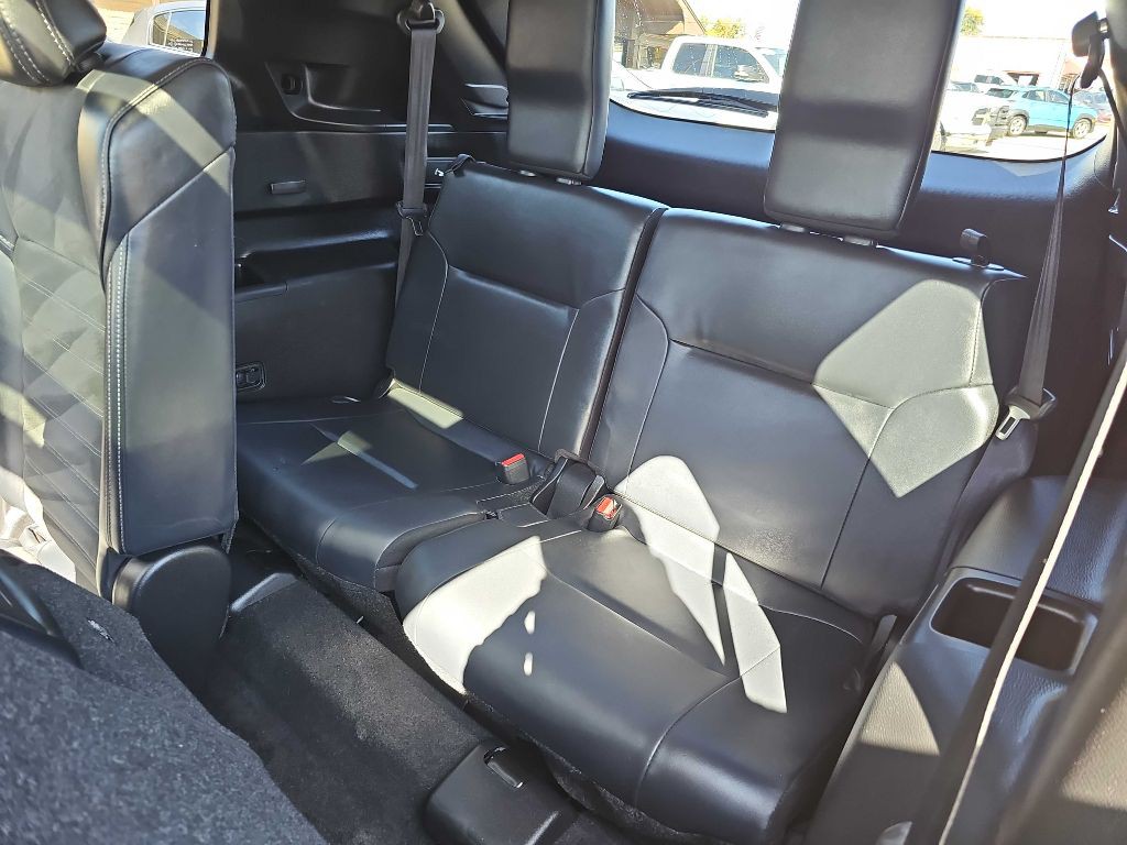 2024 Mitsubishi Outlander Image 45