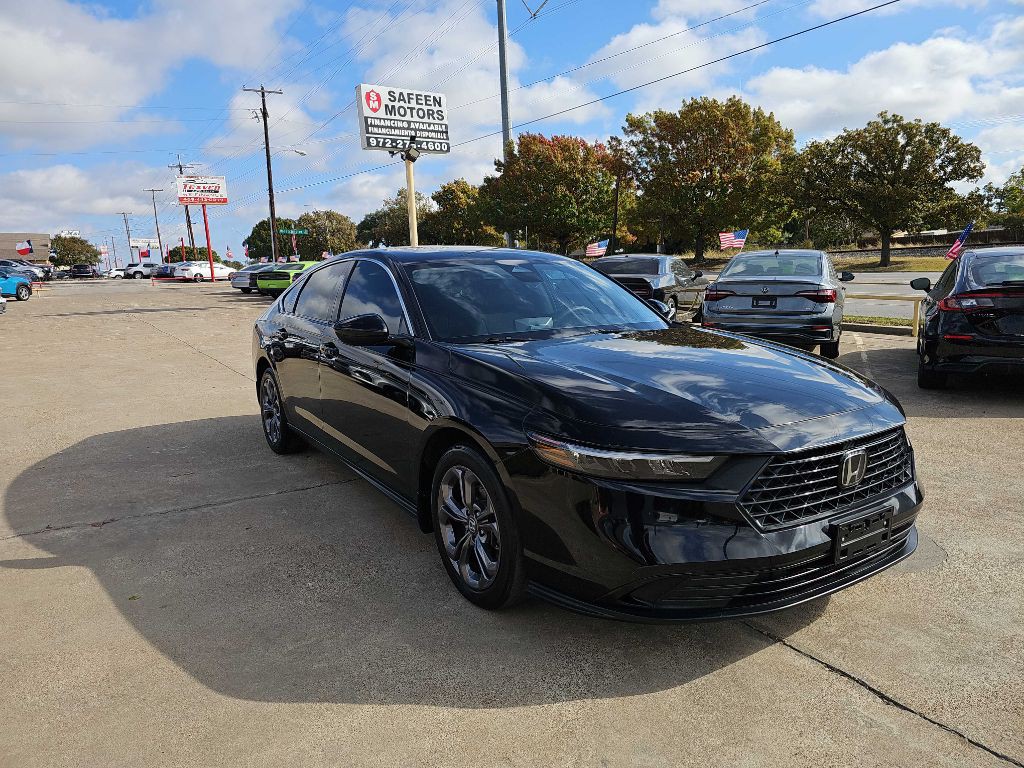 2023 Honda Accord Image 1