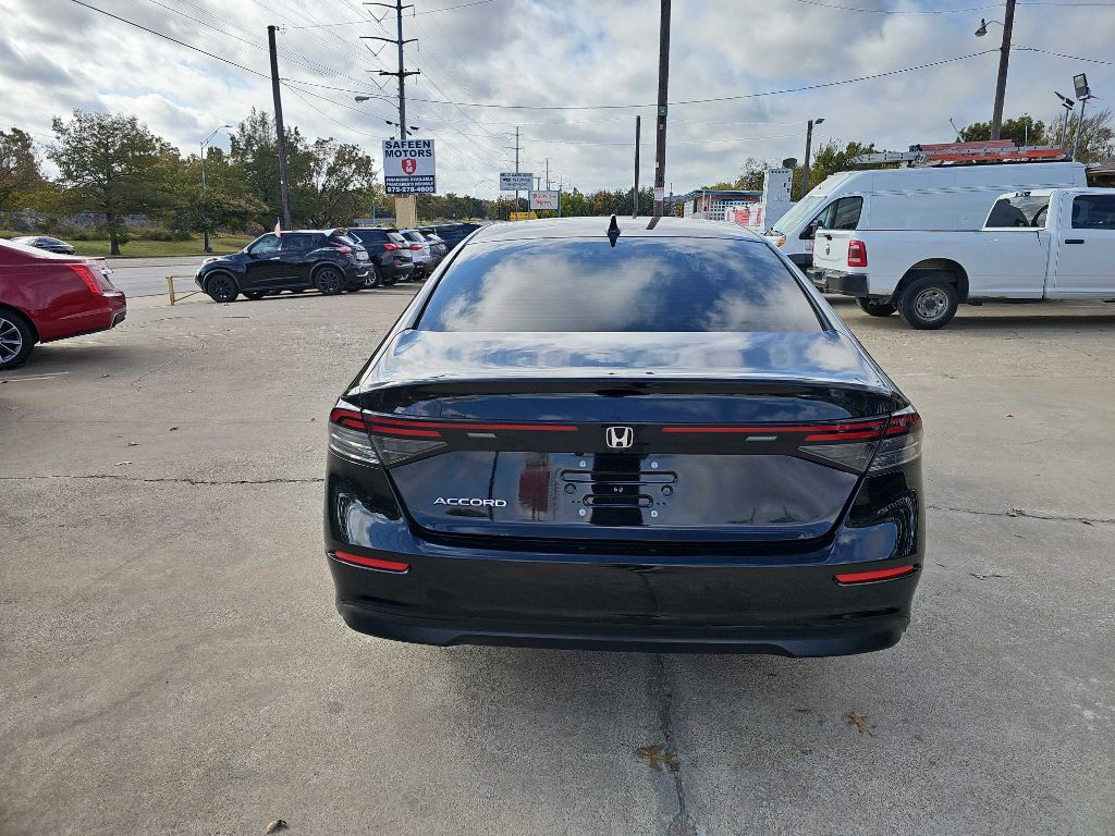 2023 Honda Accord Image 3