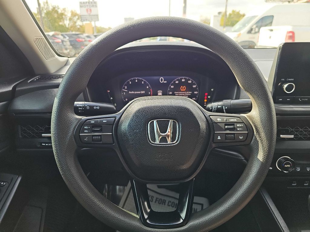2023 Honda Accord Image 23