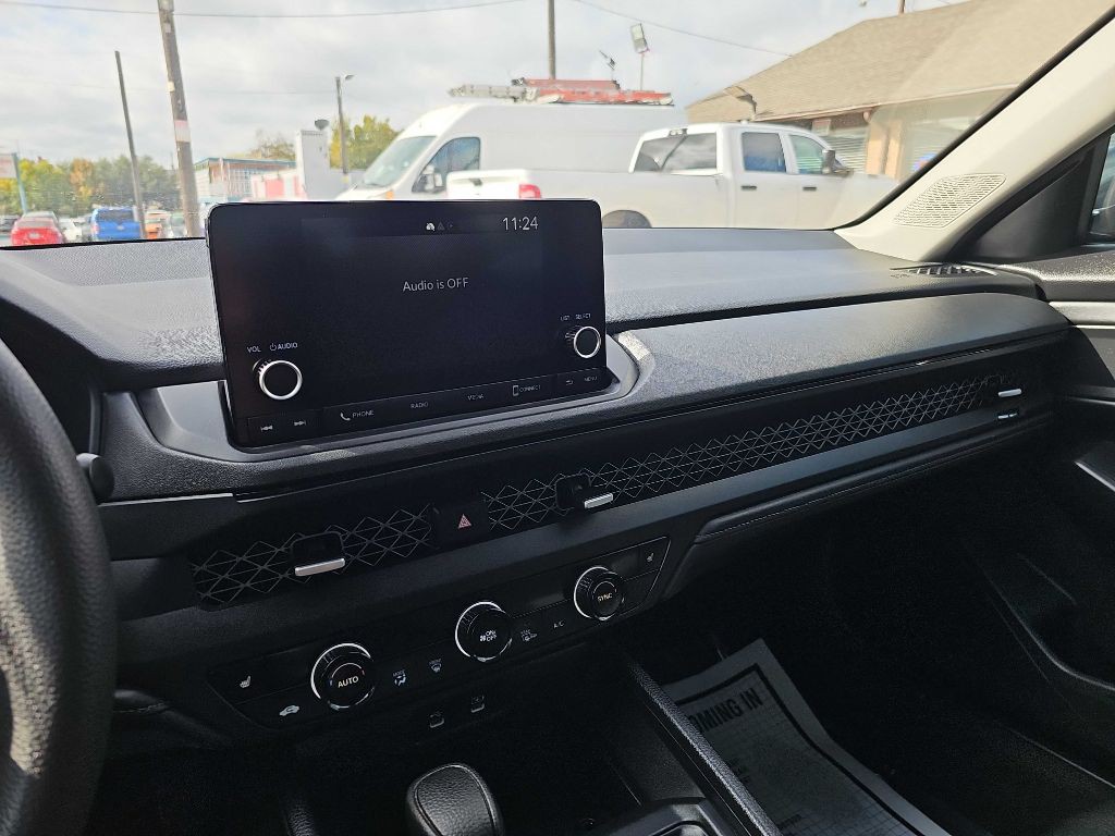 2023 Honda Accord Image 26