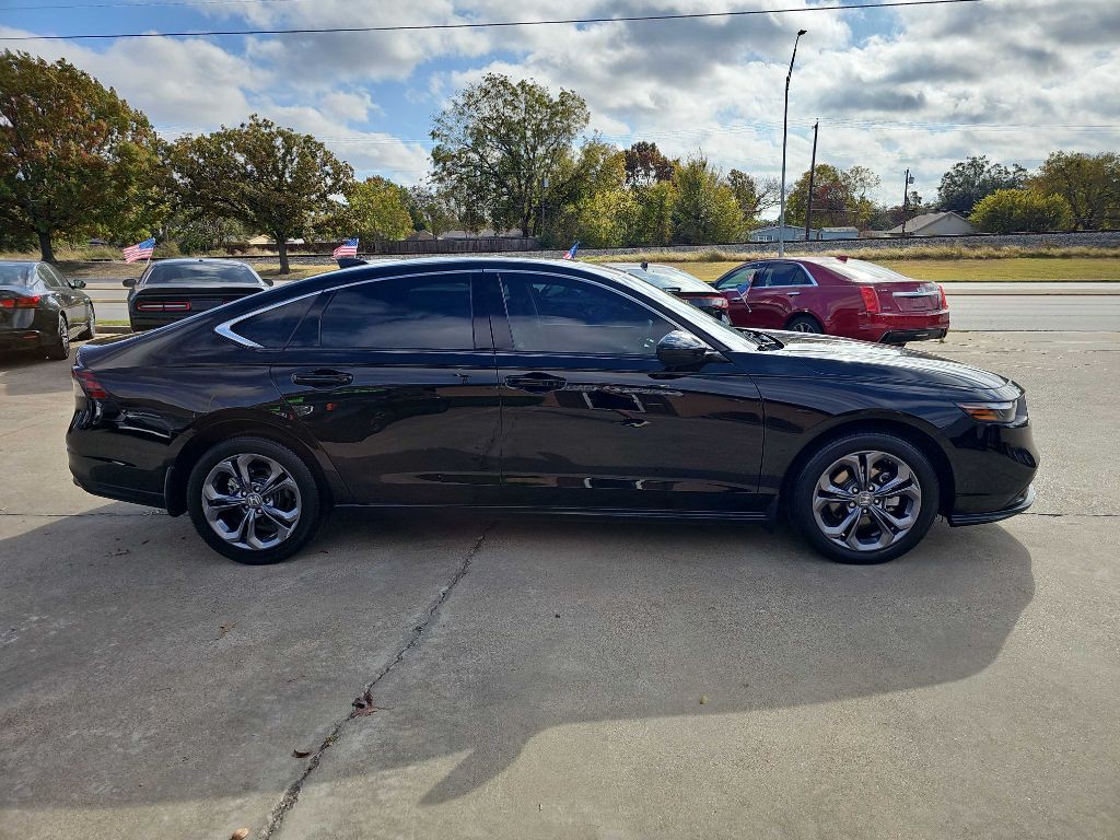 2023 Honda Accord Image 5